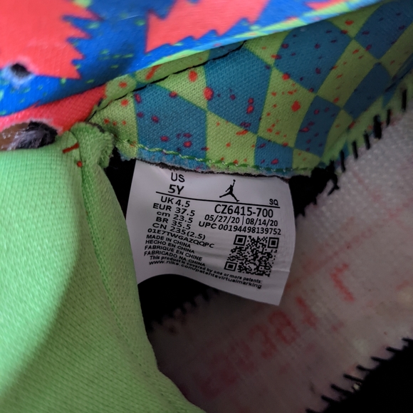 Nike Air Jordan Retro V in 'What The' - Picture 10 of 13